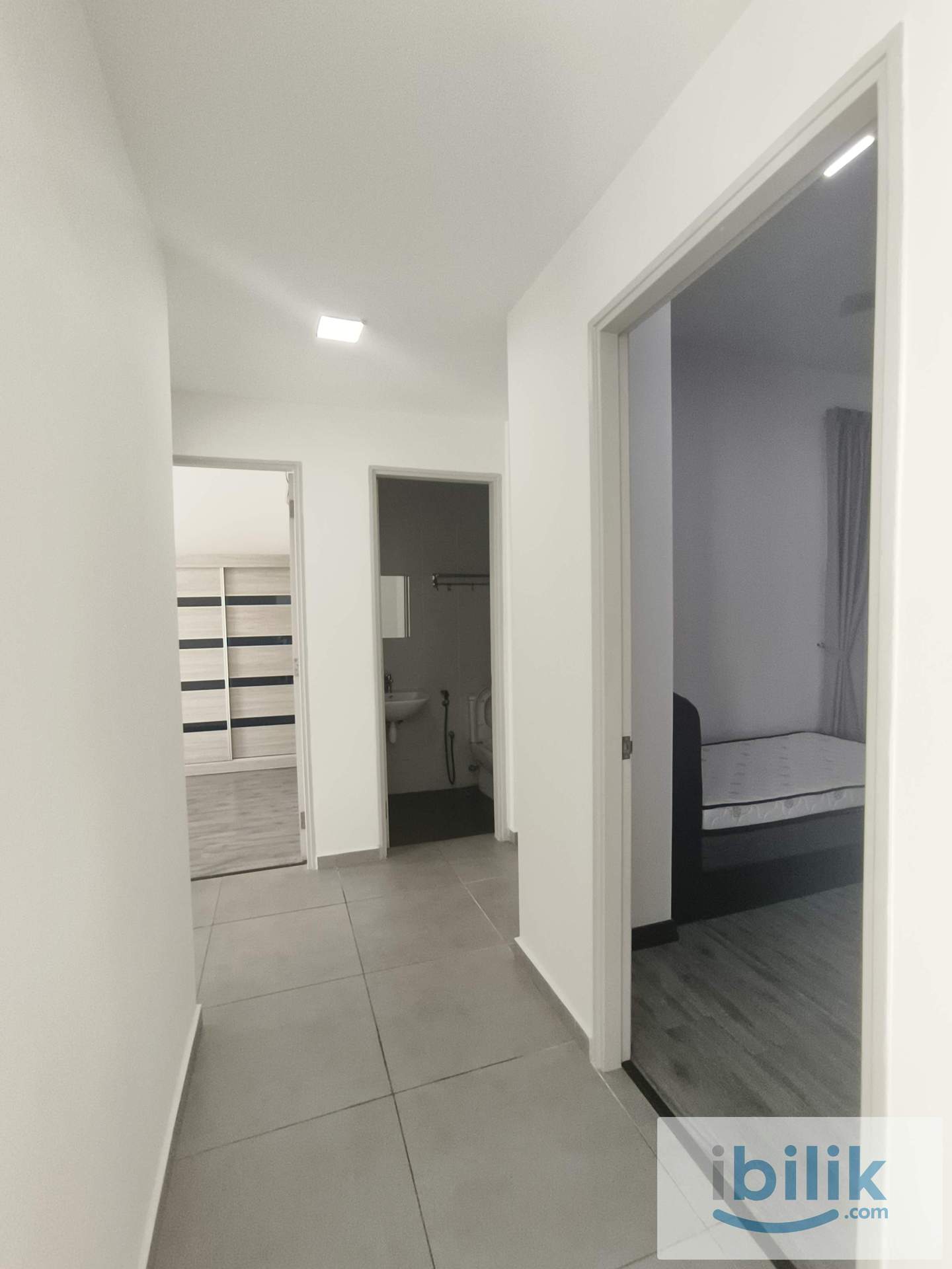 Lady Only 👩‍🦰️Small Room, low density unit @ Old Klang Road - Image 9