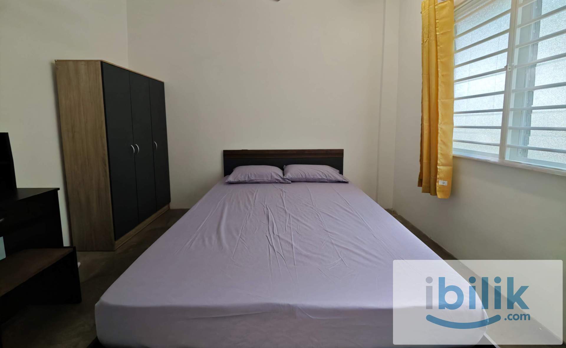 Queen bedroom - Image 2