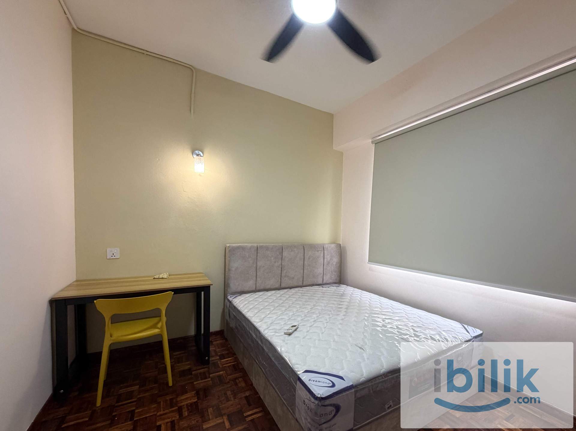 Medium Room Kelana Puteri - Image 1