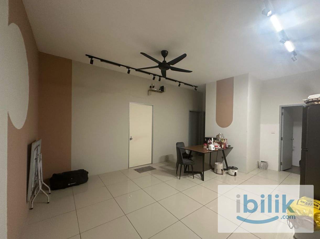 Master Room for Rent - Image 4