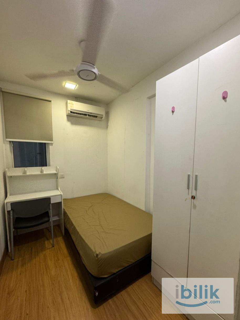 Middle Room at Mansion Sentral, KL Sentral, KL City Centre - Image 4