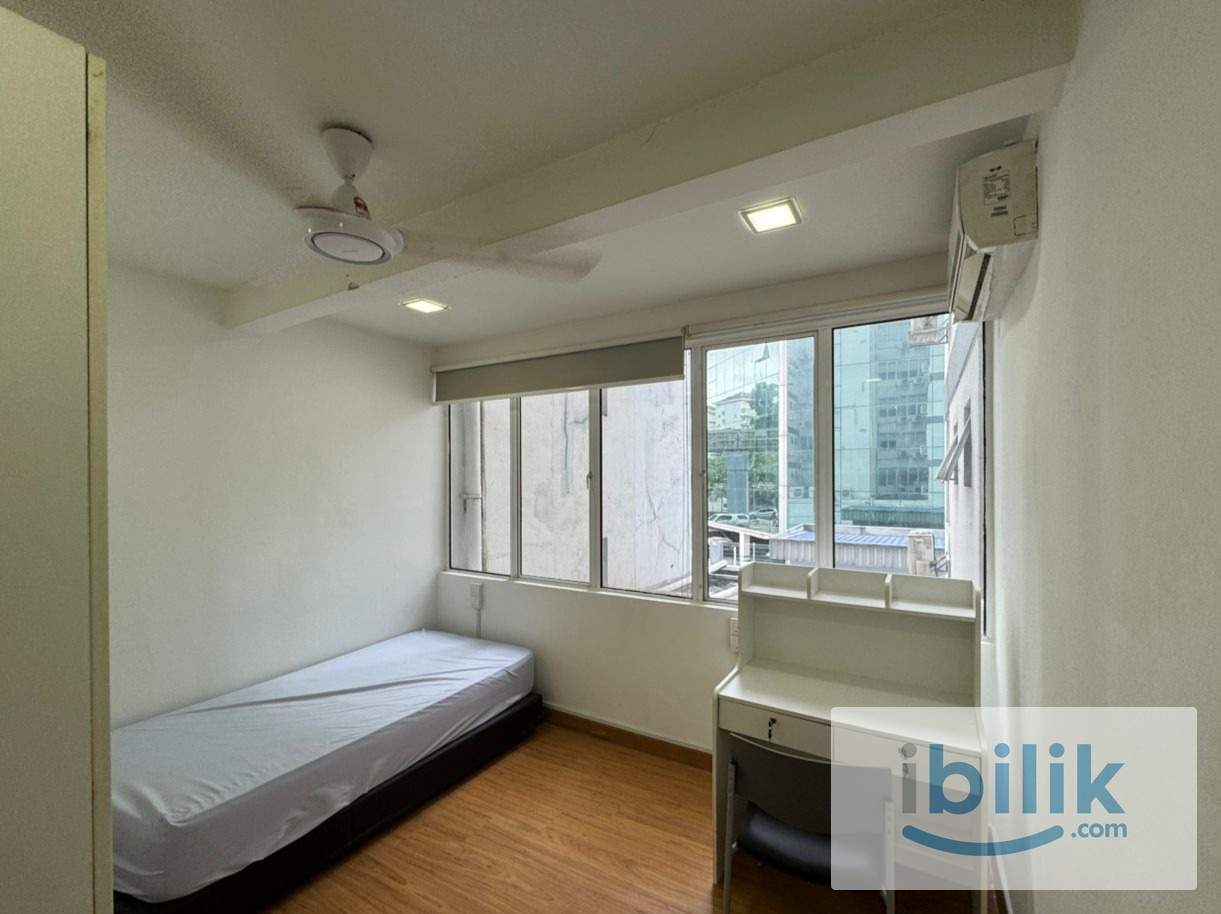 Middle Room at Mansion Sentral, KL Sentral, KL City Centre - Image 6