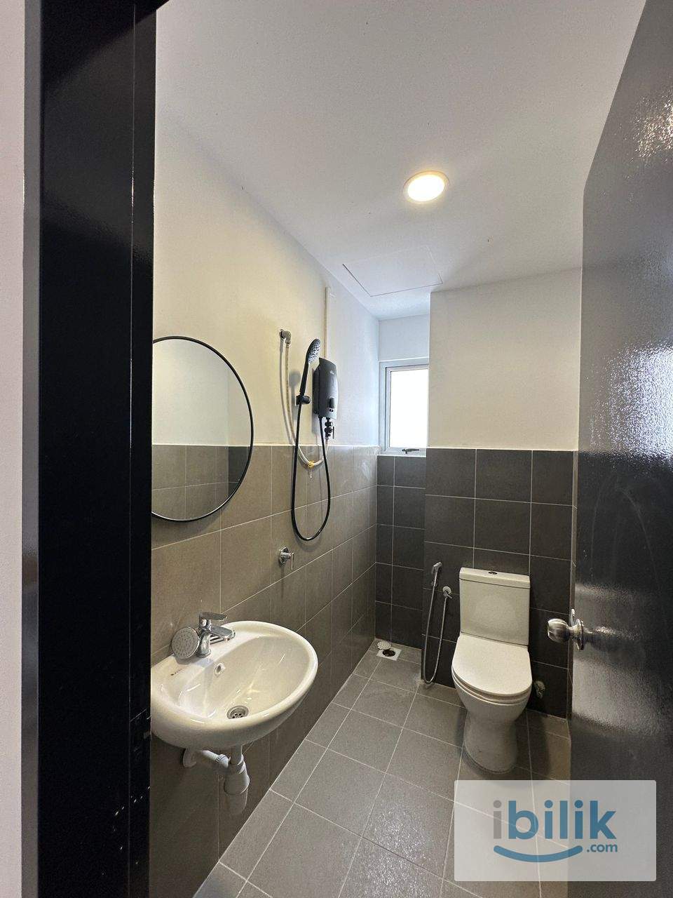 Akasia Jubilee Pudu Master Room for Rent - Image 4