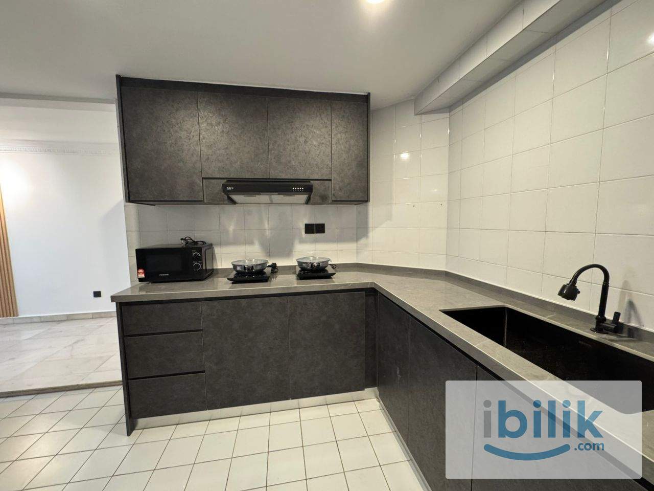 The Forum Condominium @Jalan Tun Razak @TRX Middle Room for Rent - Image 2