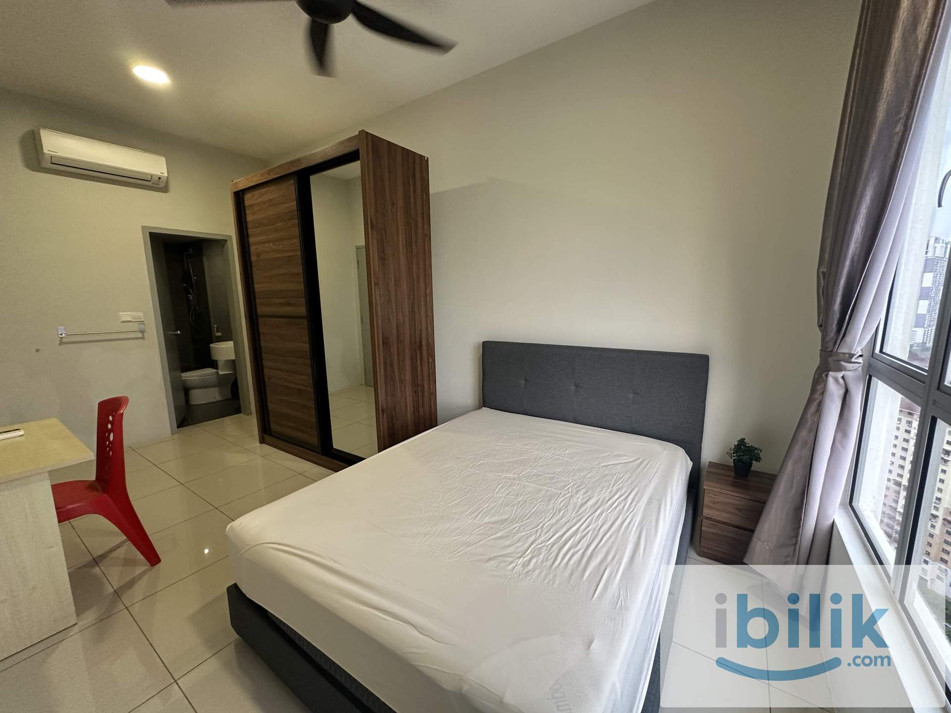 Platinum OUG Master Bedroom for Rent - Image 3