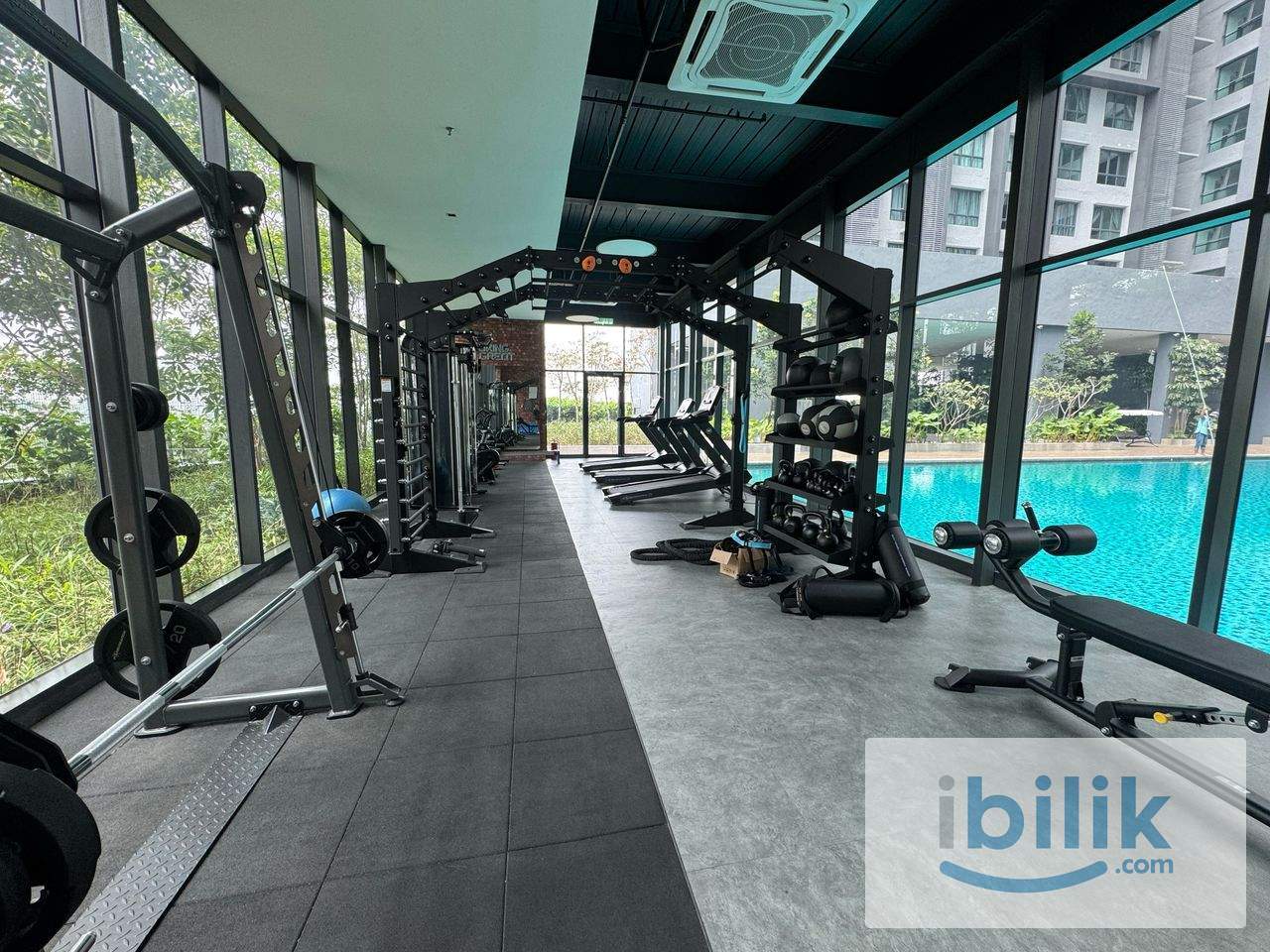 Meta Residence Seri Kembangan Fully Furnished Master Bedroom for Rent - Image 2