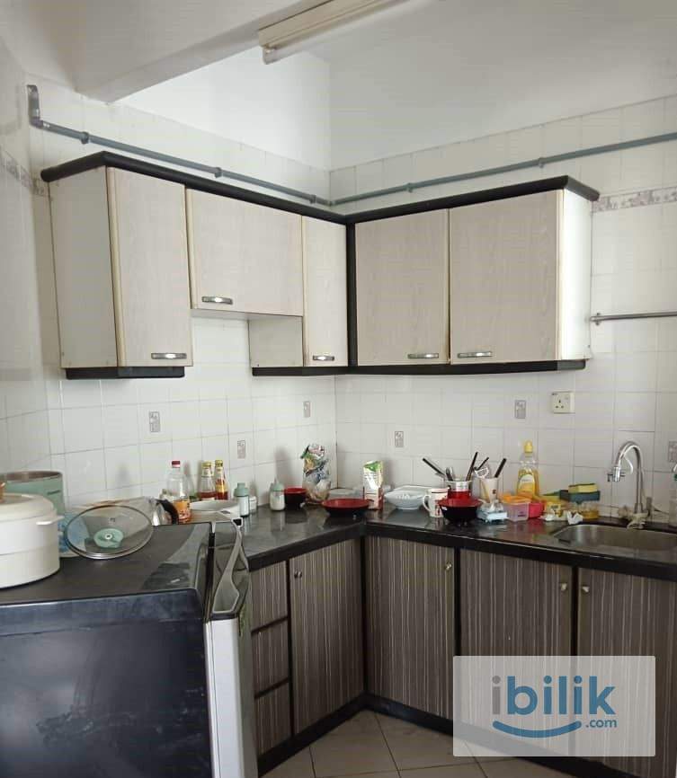 Condo. Master, No MRT. Own Bath. - Image 2