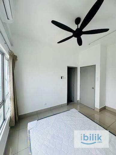 Condo Master Room. Own Bathroom at Taman Sri Serdang, Seri Kembangan - Image 1