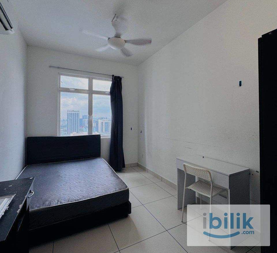 Condo - Drive to Work. Middle Room at Mines Resort City, Seri Kembangan - Image 1