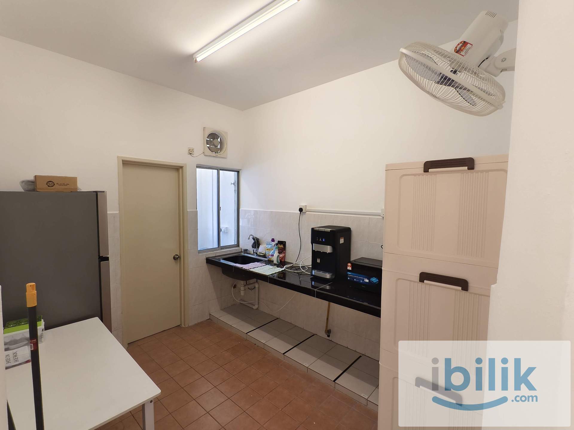 Middle Room for Rent @ Wangsa Metroview, Wangsa Maju!!  - Image 6