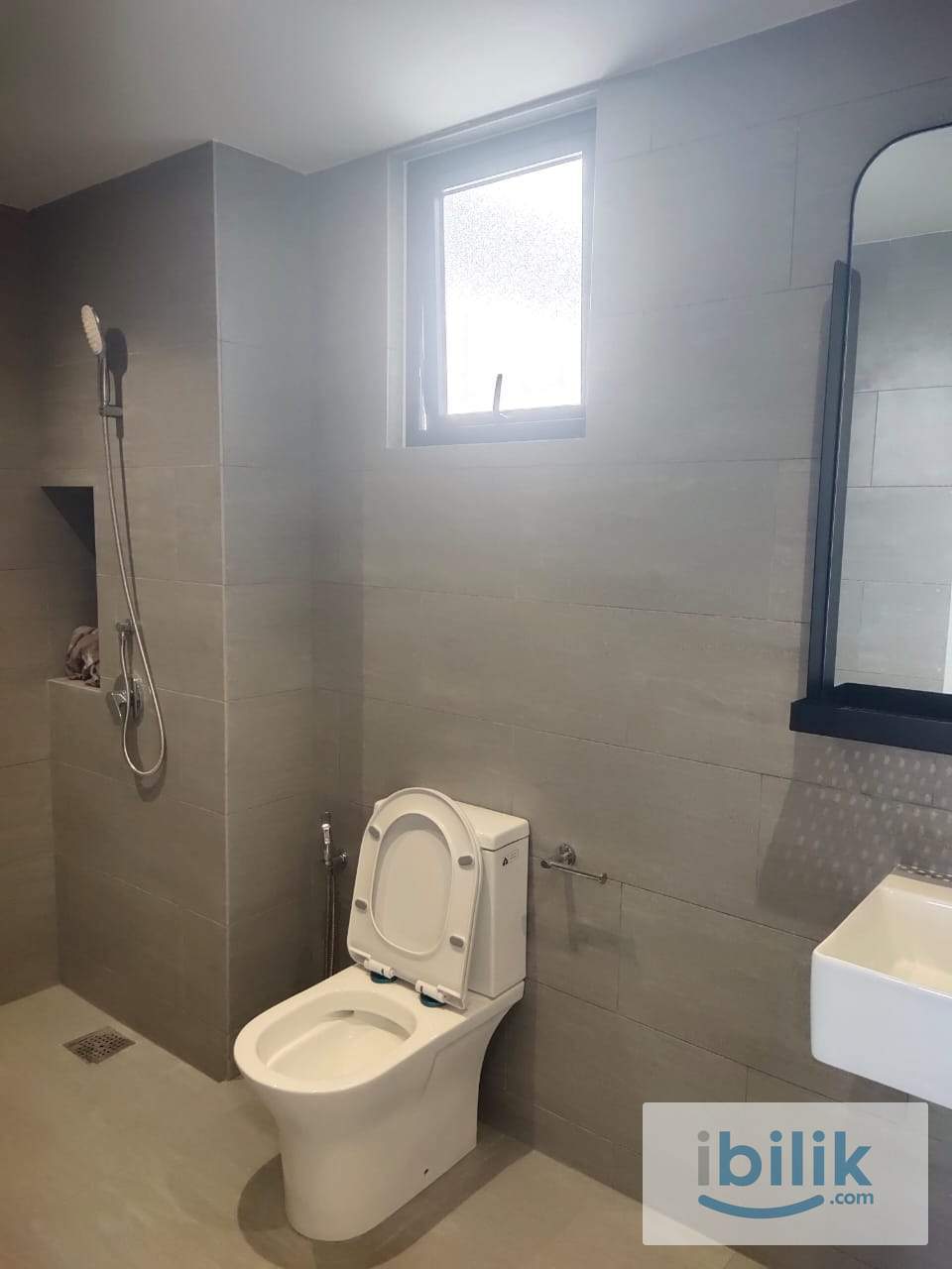 Balcony Room for Rent @ D'Ivo Residence, Old Klang Road! - Image 7