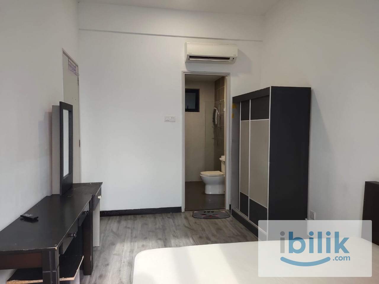 Master Room for Rent @ D'Sands Residence, Old Klang Road - Image 3