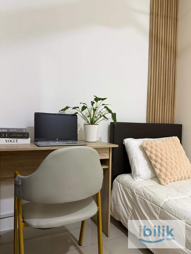 Fully Furnished Bukit Jalil Small Room RM700 Included WIFI, Water and Electrical Bill - Image 2