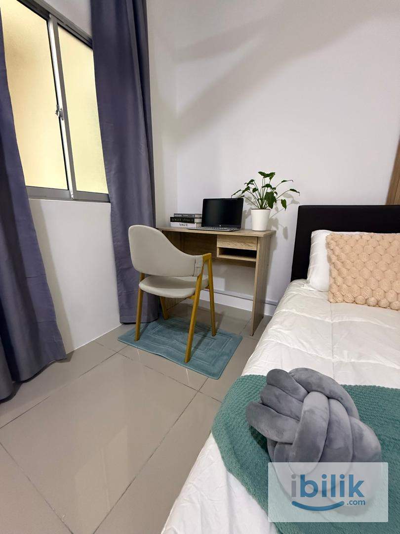Fully Furnished Bukit Jalil Small Room RM700 Included WIFI, Water and Electrical Bill - Image 3