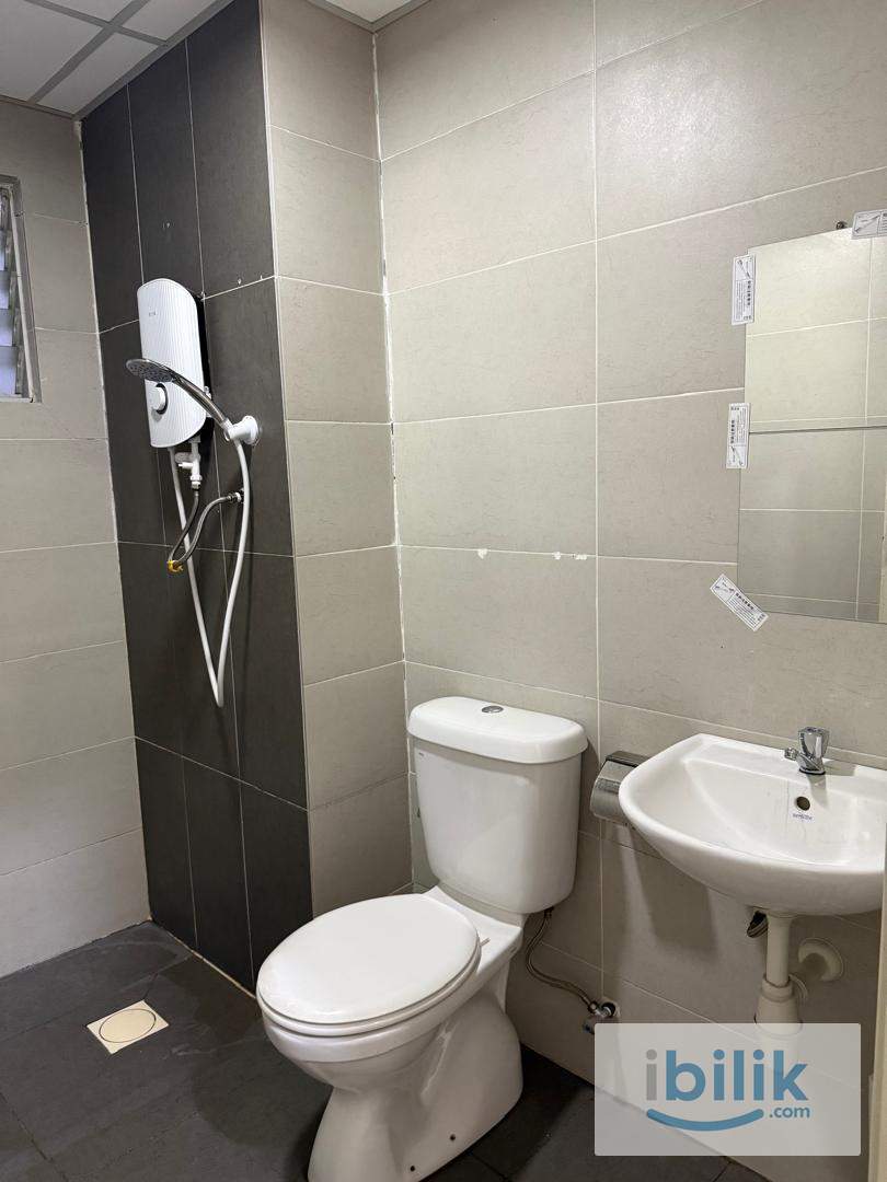 Fully Furnished Bukit Jalil Small Room RM700 Included WIFI, Water and Electrical Bill - Image 8