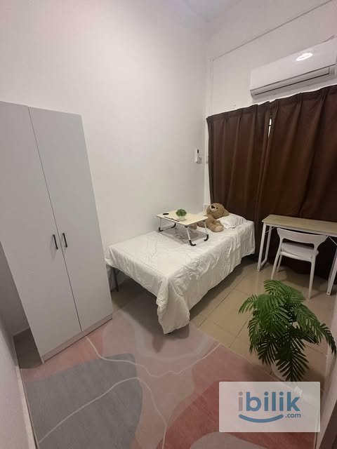  🏡 Medium Room | Mixed Gender Unit @ Landed House - Image 2