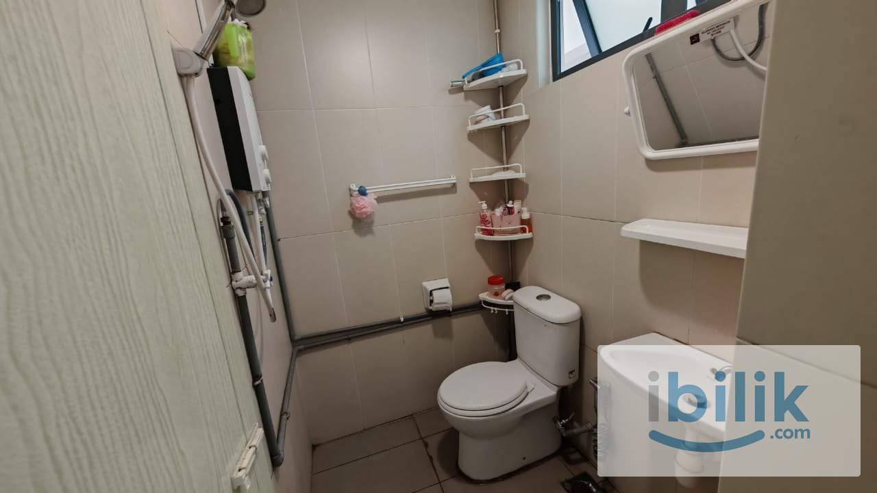 Medium Room In Karpal Singh - Image 3