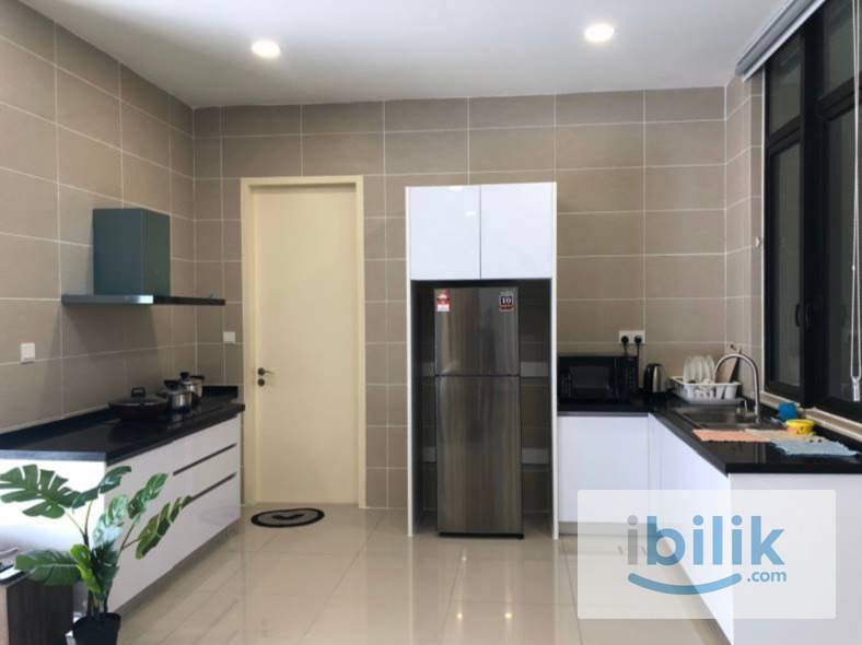 Near Second Link Master Room at Medini Iskanda Puteri, free parking ,kitchen - Image 6