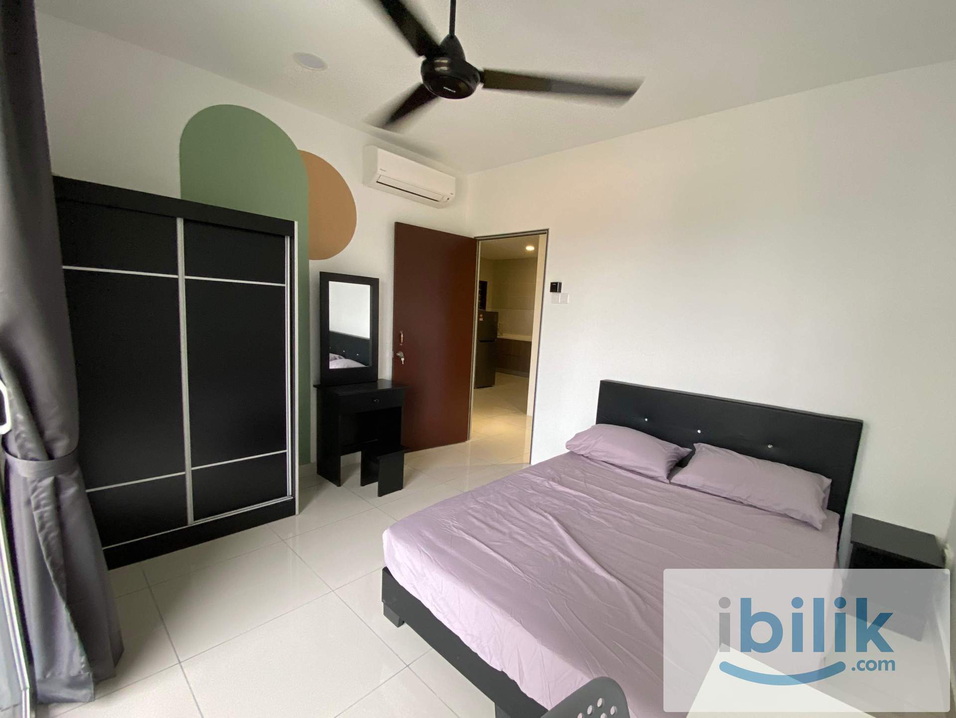 Middle room  - Image 1