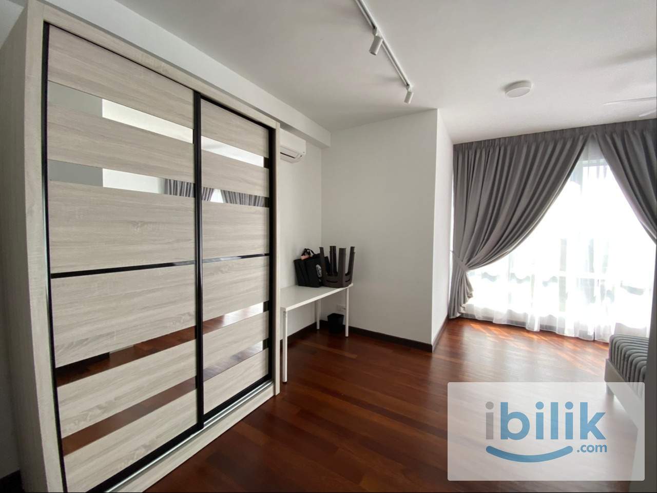 Female Large Master Room at Paraiso Residence Bukit Jalil, Kuala Lumpur - Image 3