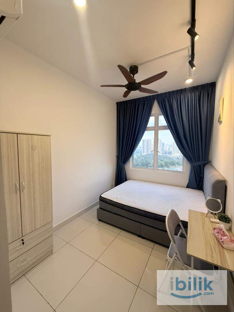 Male Junior Medium Room with Windows Facing Outside at Paraiso Residence Bukit Jalil Kuala Lumpur - Image 1