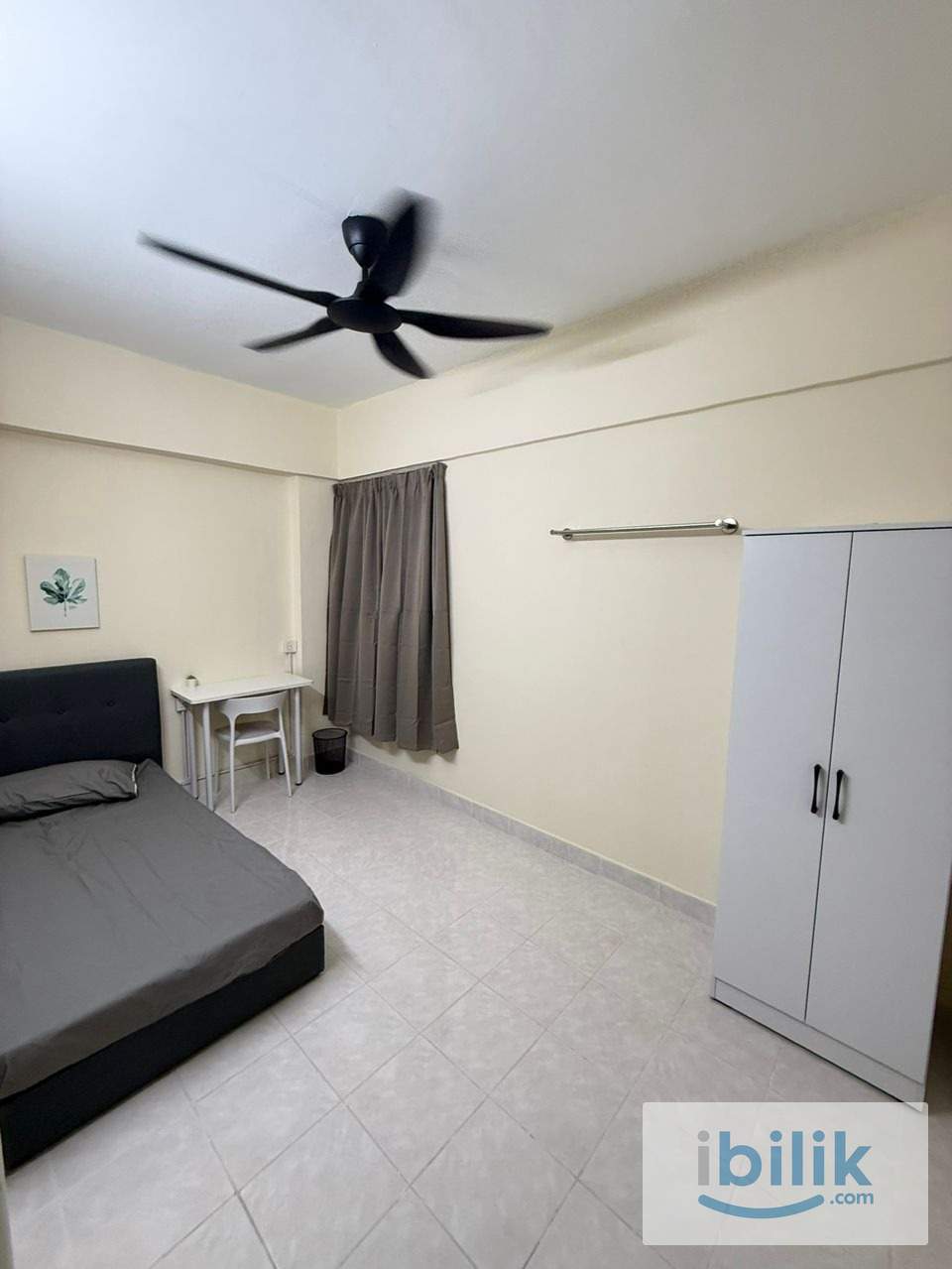 Middle Room For Rent at Pelangi Damansara (Male Unit) - Image 1
