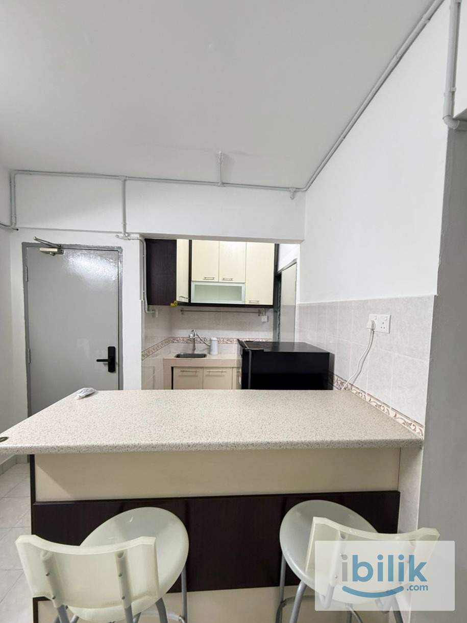 Small Room at Pelangi Damansara, Bandar Utama (Male Unit) - Image 2