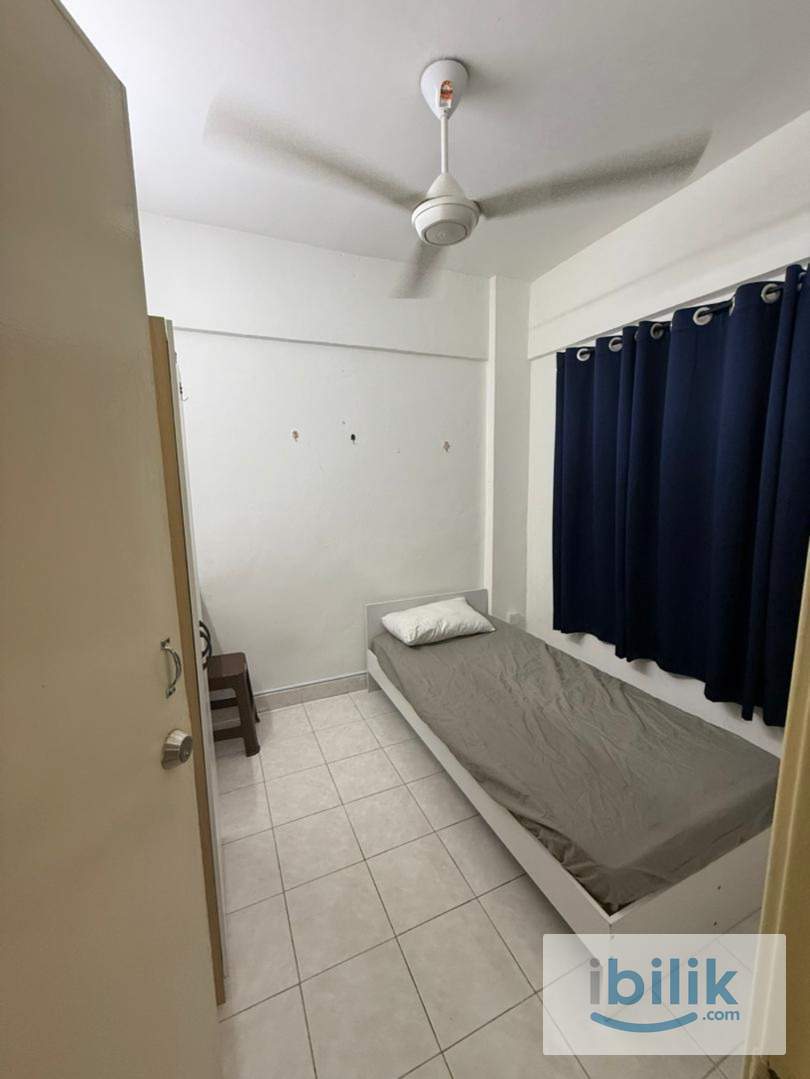 Small Room at Pelangi Damansara, Bandar Utama (Male Unit) - Image 1