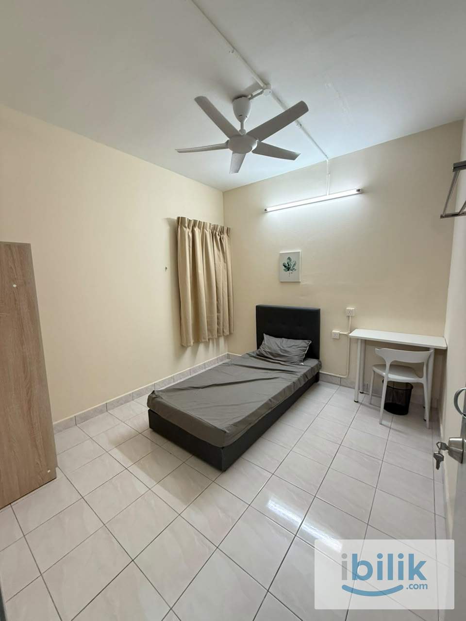 🏠 Middle Room For Rent @ Pangsapuri Cemara, Cheras | 3 Mins Walk to Salak Selatan LRT | Female Unit - Image 1