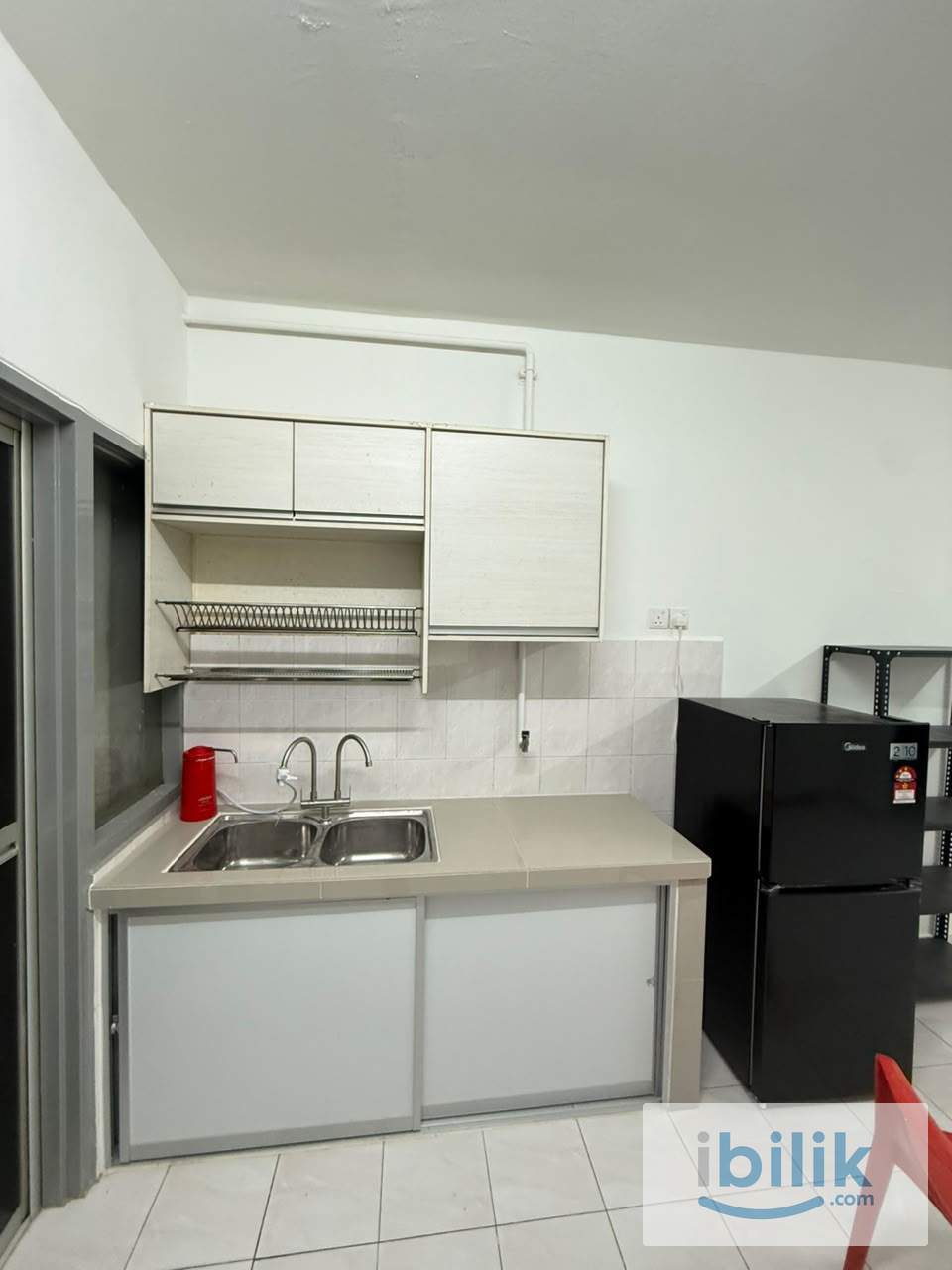 Master Room For Rent Private Bathroom at Pangsapuri Cemara, Cheras | 3 Mins Walk to Salak Selatan LRT | Female Unit - Image 4