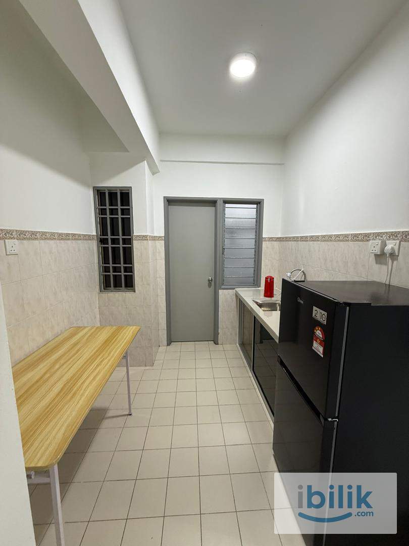 MASTER ROOM FOR RENT AT PRISMA PERDANA - Image 2