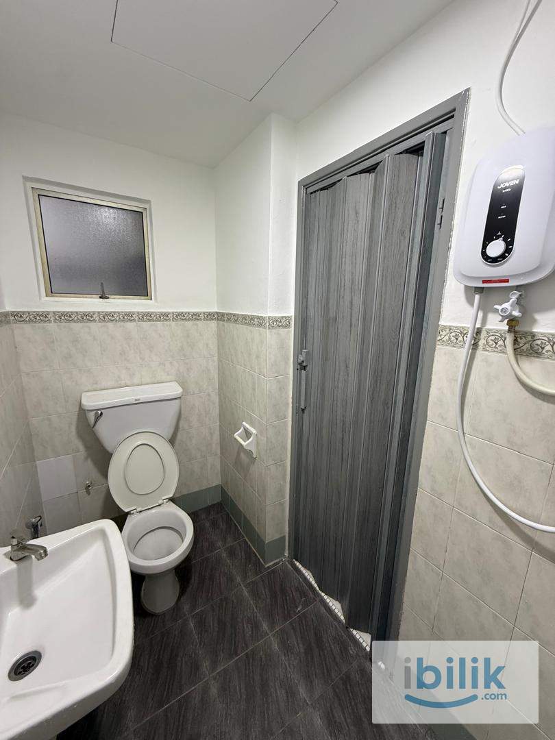 MASTER ROOM FOR RENT AT PRISMA PERDANA - Image 4