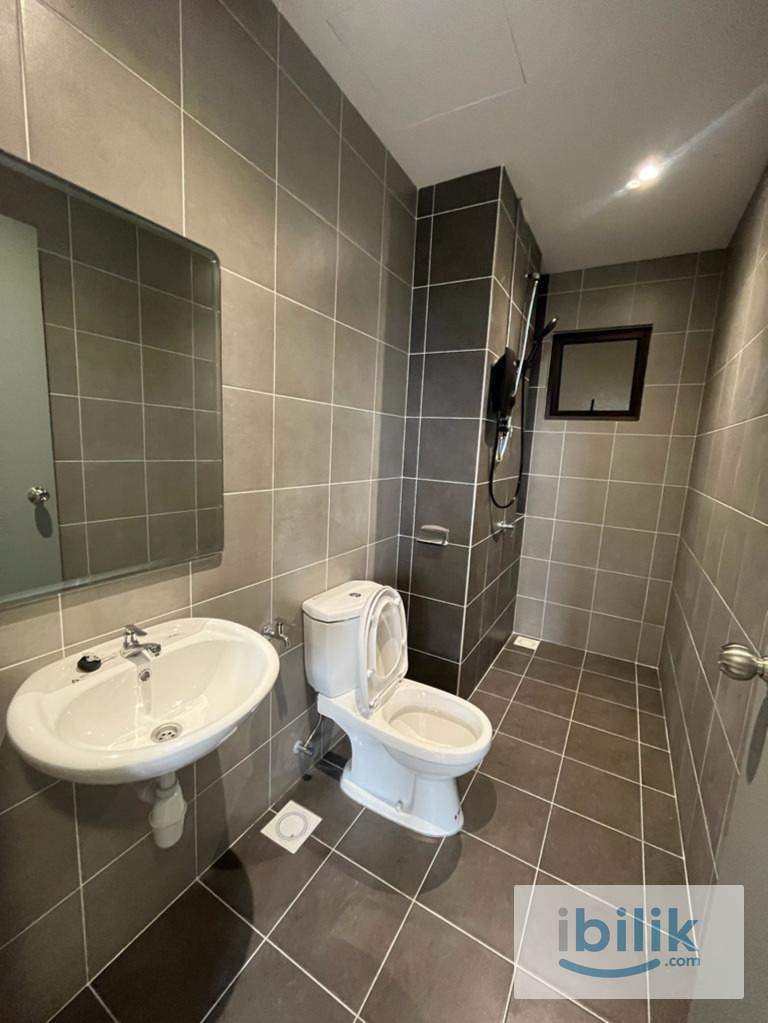 Middle Room(Fully Furnished) at Netizen Residence, Bandar Tun Hussein Onn - Image 5