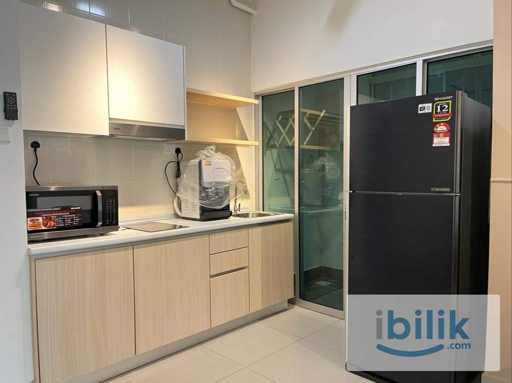 [Female unit with Living Room!] Master Room(Fully Furnished) at Razak City Residences, Sungai Besi - Image 5