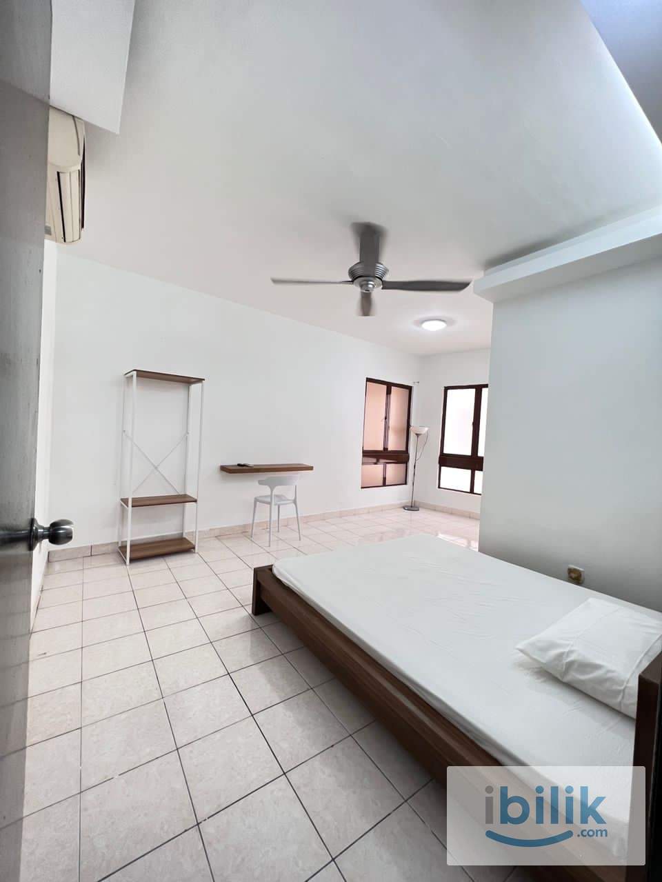 Master Bedroom - Image 1