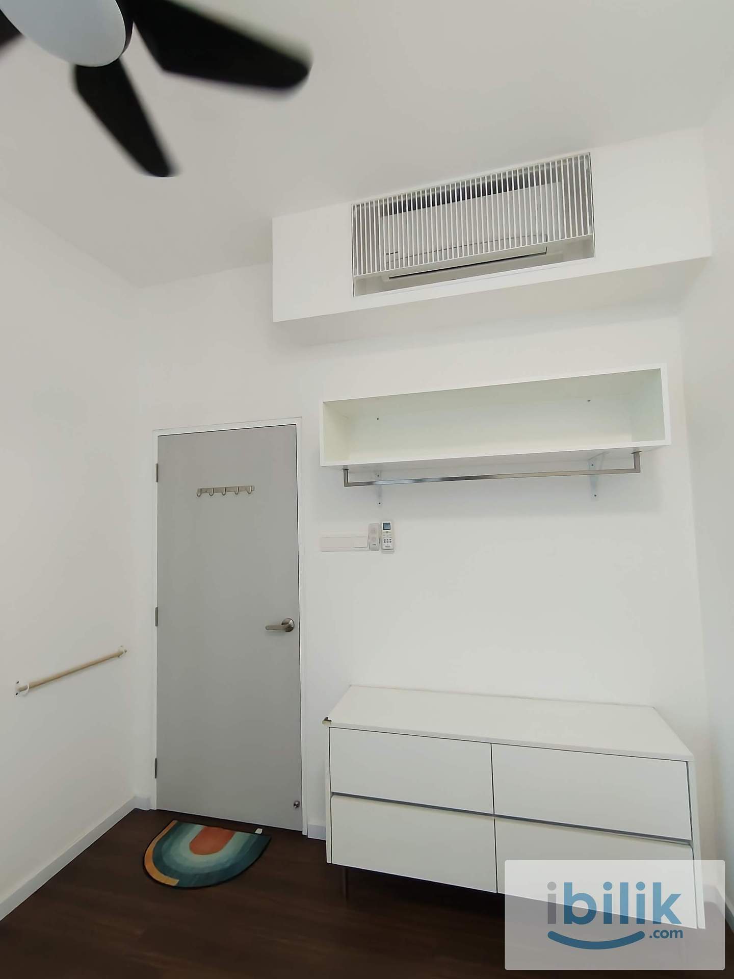 Fully Furnished Middle Room for rent - Image 2
