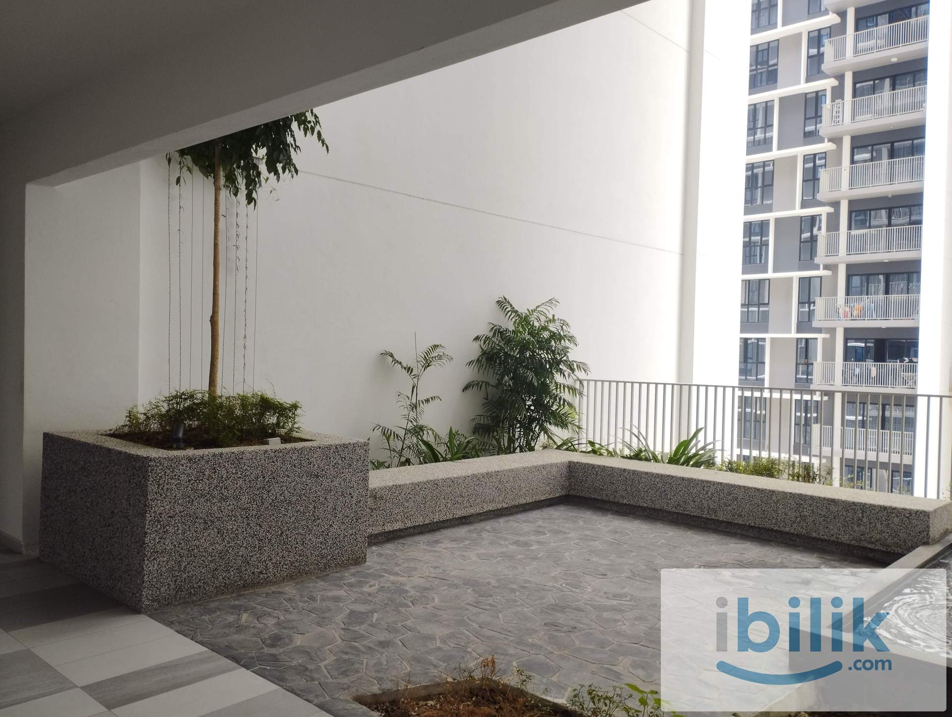 Fully Furnished Middle Room for rent - Image 7