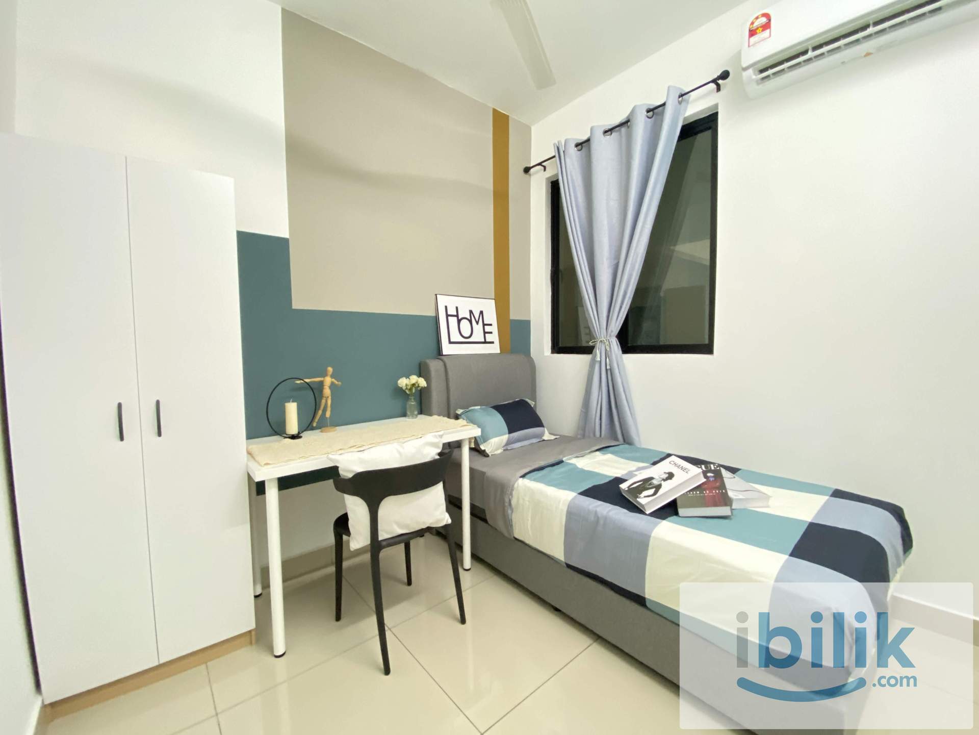 Fully Furnish Middle Room for working executive  - Image 2
