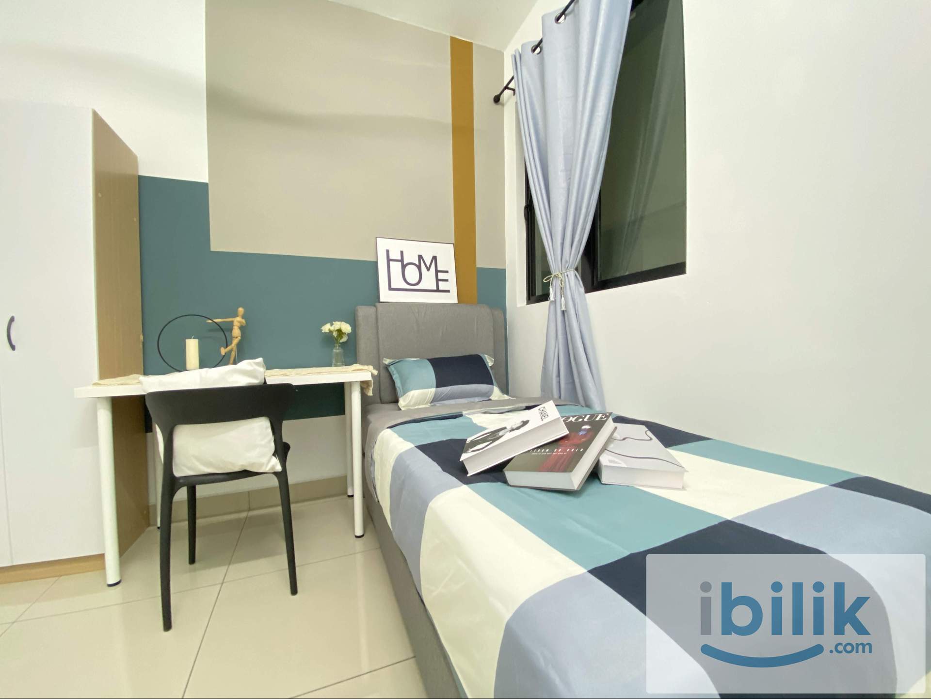 Fully Furnish Middle Room for working executive  - Image 3