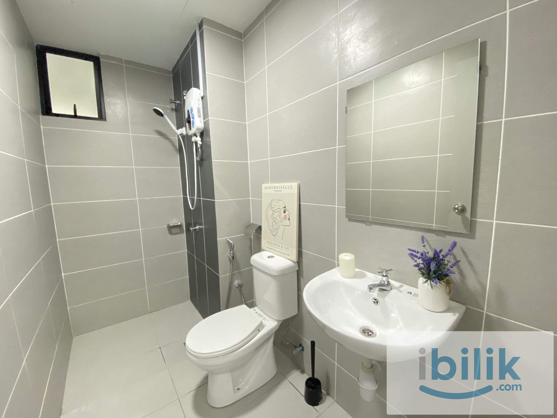 Female unit Middel room in Mizumi Resident - Image 3