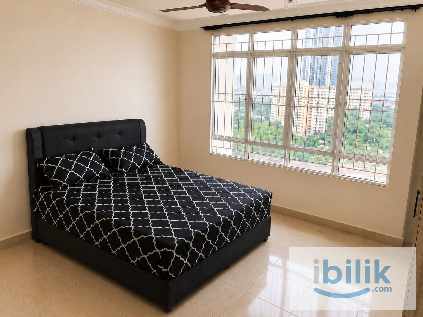 Master bedroom 5 minute distance to Aeon Metro Prima - Image 2