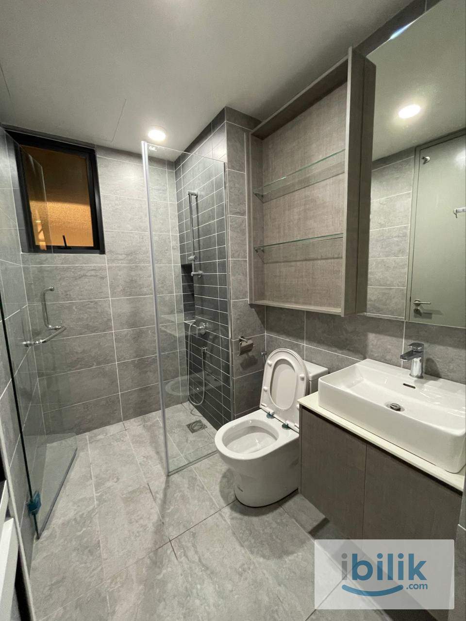 Spacious Balcony Room With Greenery, Millerz Square Old Klang Road  - Image 4