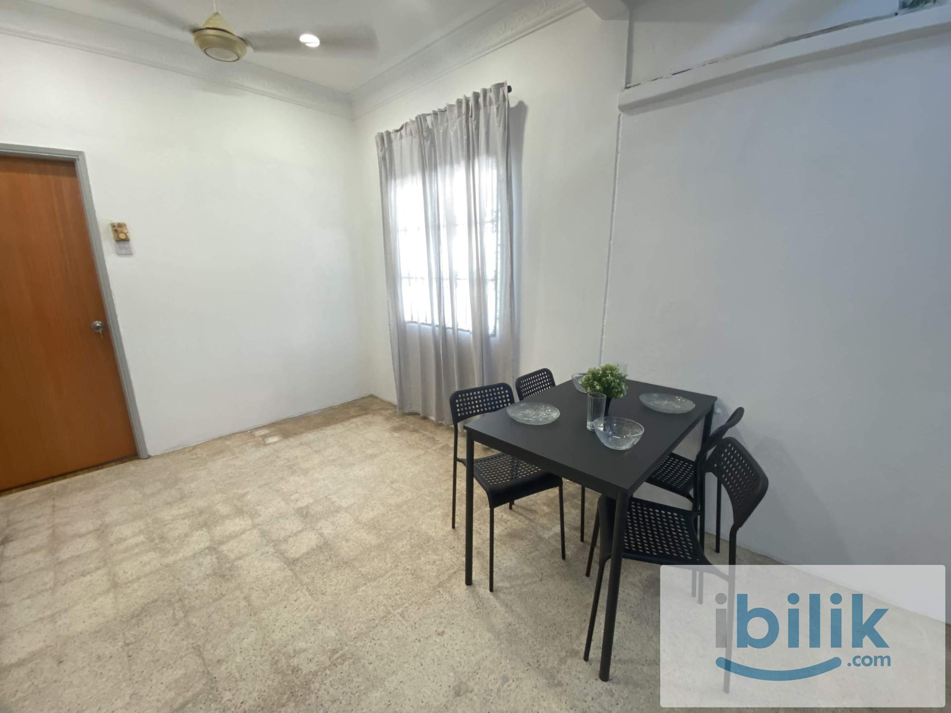 Private Single Cozy Room - Image 3