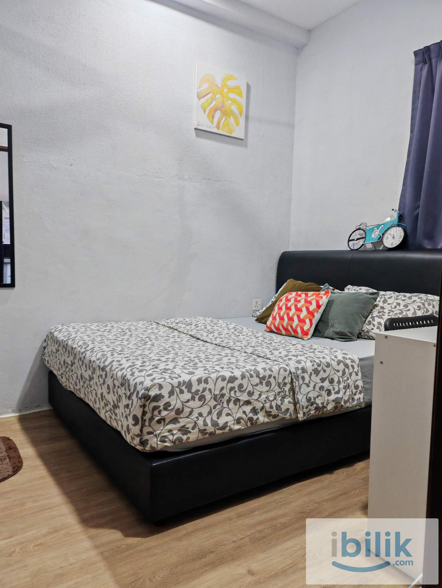 Corner Master Room for Rent at Greenlane  - Image 2