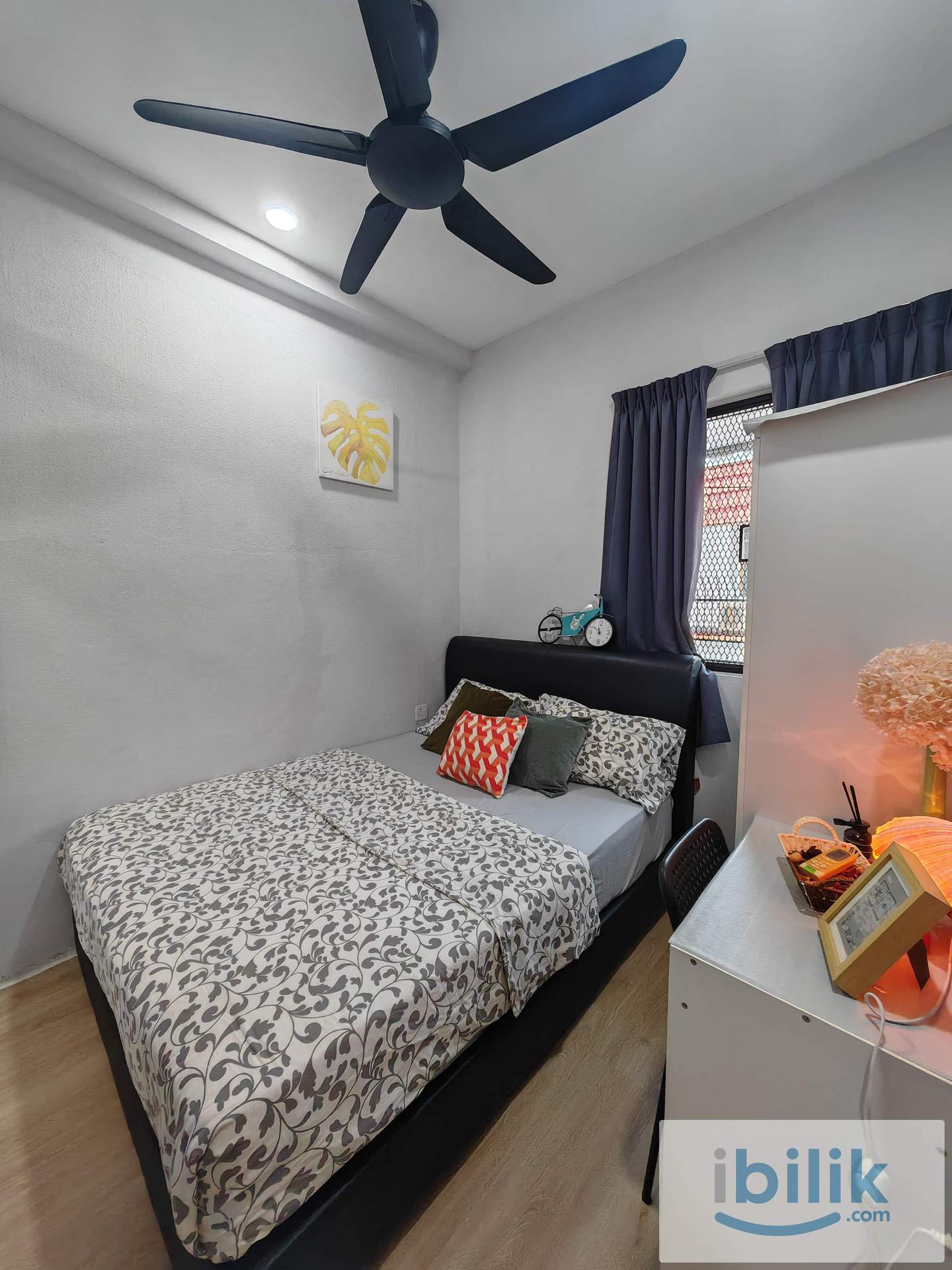 Corner Master Room for Rent at Greenlane  - Image 4