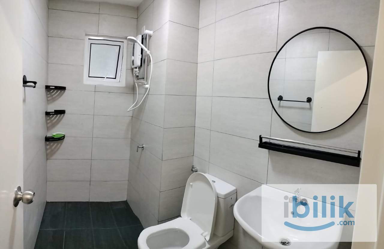 Room for male at Canopy Kajang 2 - Image 6