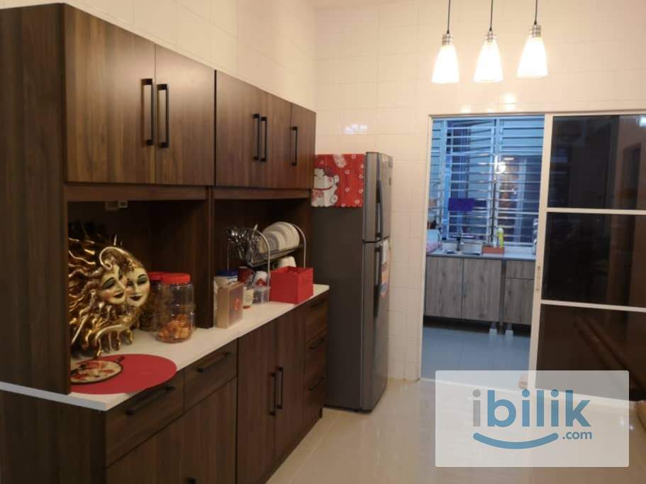 Big Room with Private Bathroom, Pesona Kemuning, Kemuning Utama. - Image 4