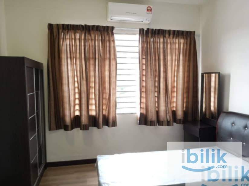Big Room with Private Bathroom, Pesona Kemuning, Kemuning Utama. - Image 5