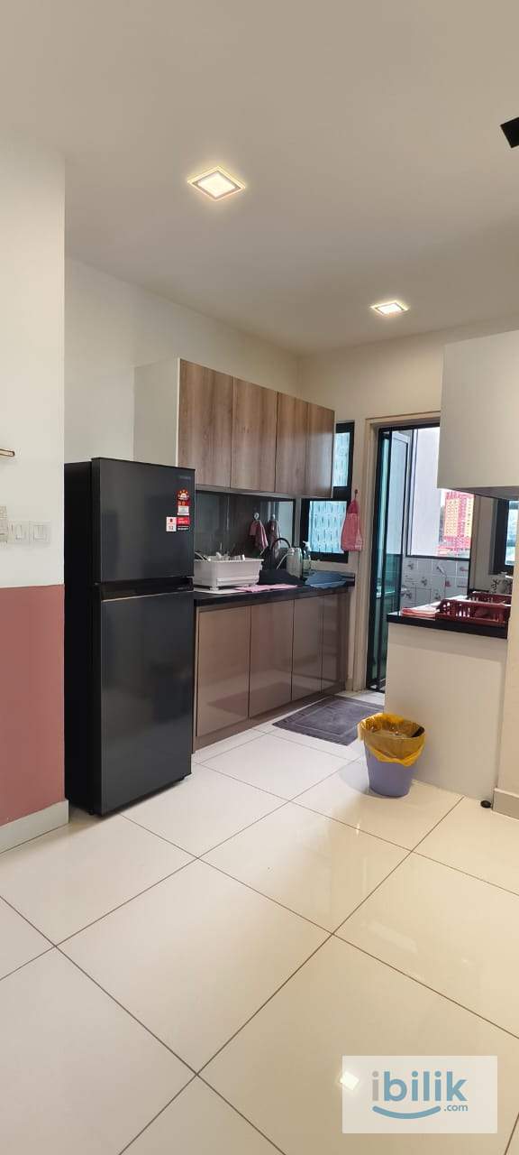Cozy & Beautiful Fully Furnished Master Bedroom Trinity Aquata Desa Petaling Sungai Besi Kuala Lumpur  - Image 4