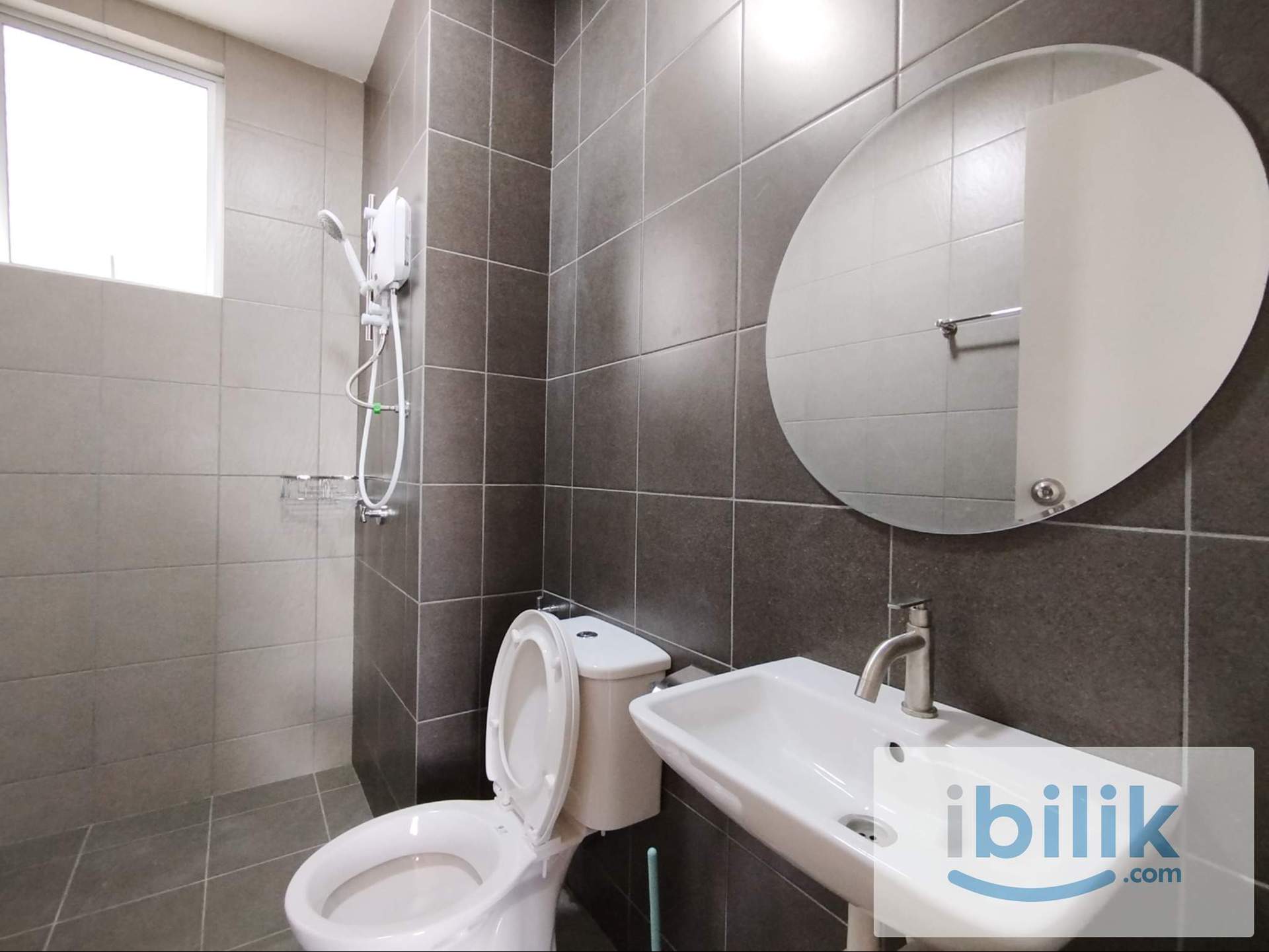 👩‍🦰 All Female Medium Room D at Pixel City, Cheras - Image 7